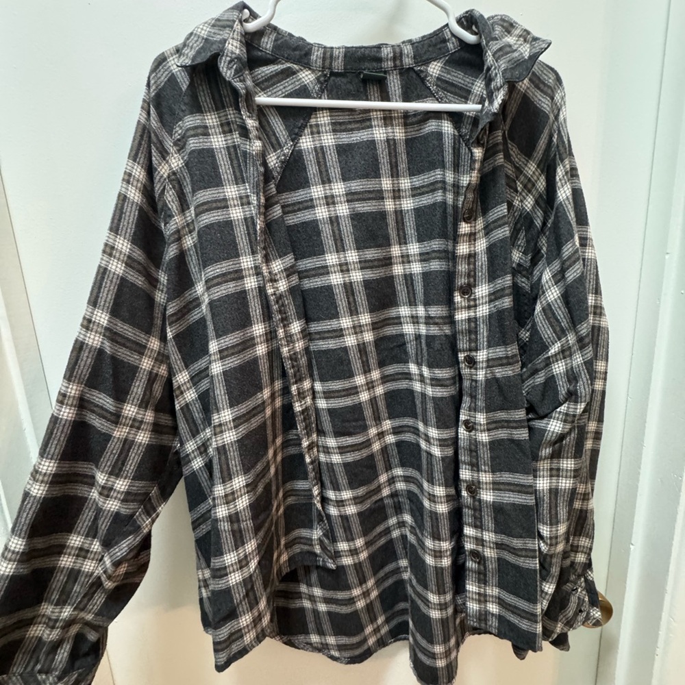 Wild Fable Black and White Plaid Button Down Shirt